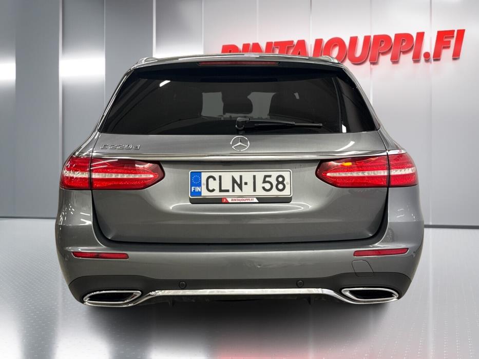 MERCEDES-BENZ E 2017