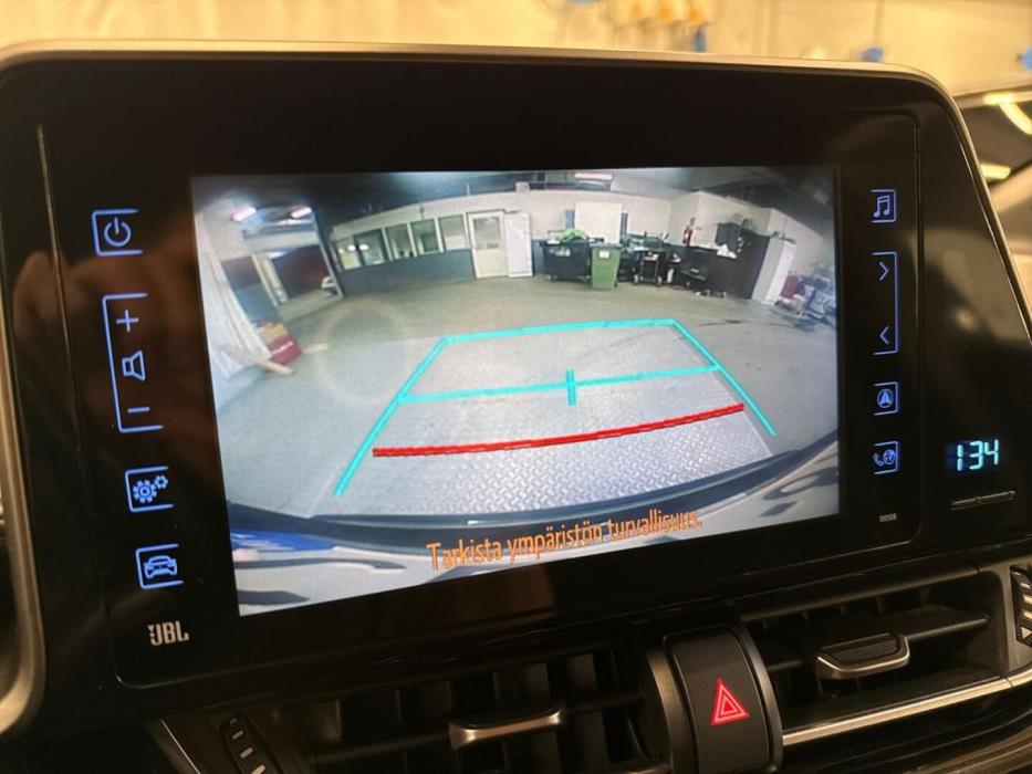 TOYOTA C-HR 2019