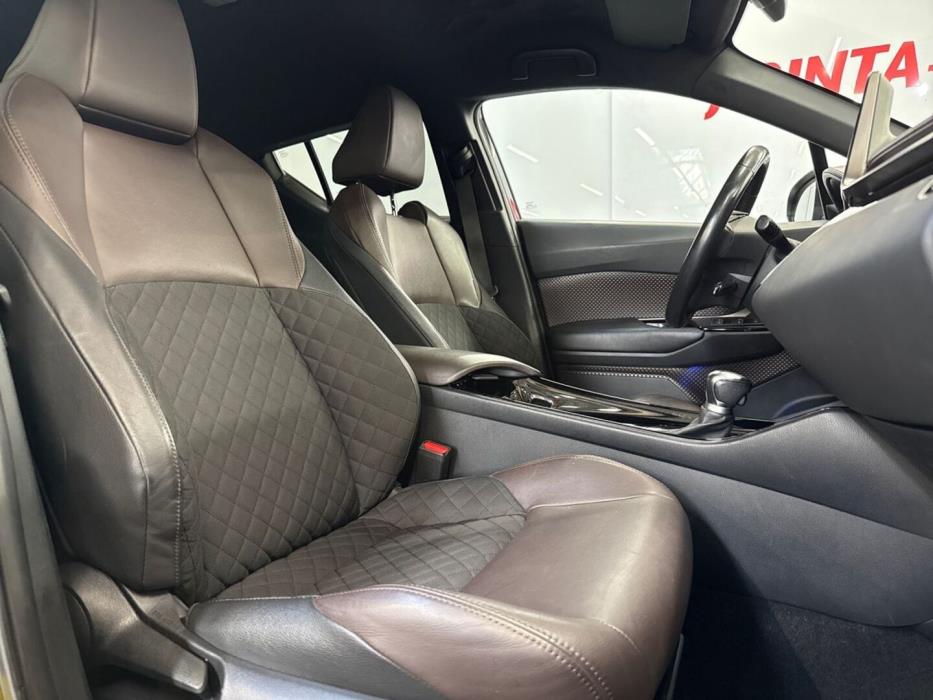 TOYOTA C-HR 2019