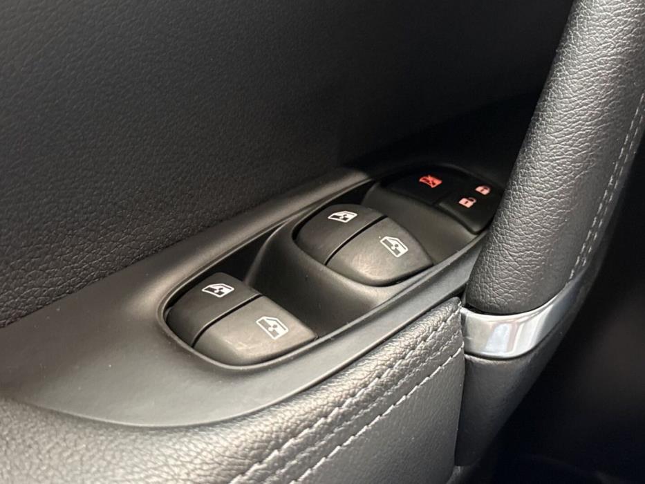 NISSAN Qashqai 2019