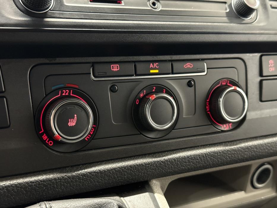 VOLKSWAGEN Transporter 2019