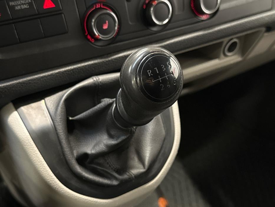 VOLKSWAGEN Transporter 2019