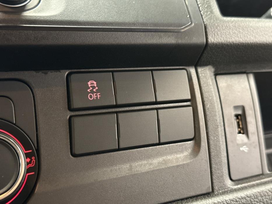 VOLKSWAGEN Transporter 2019