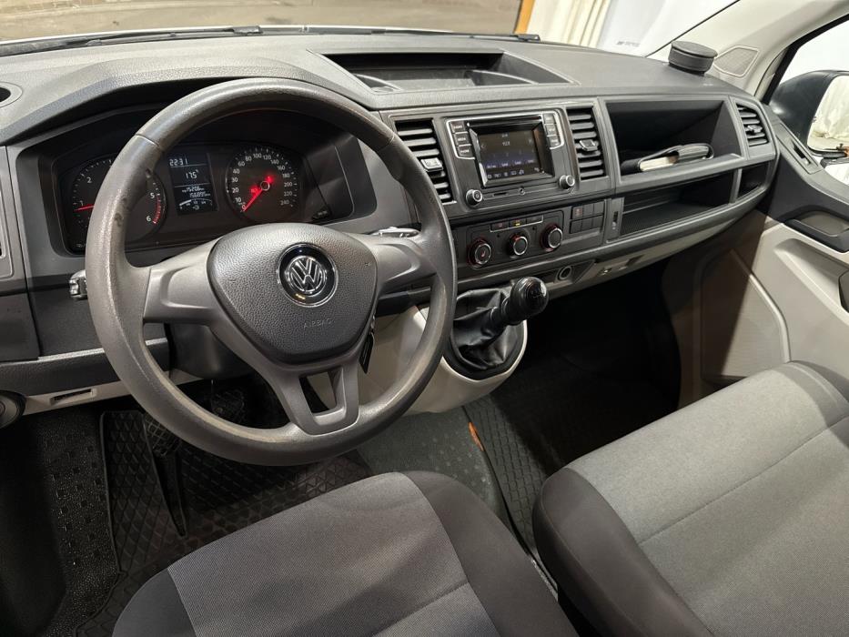 VOLKSWAGEN Transporter 2019