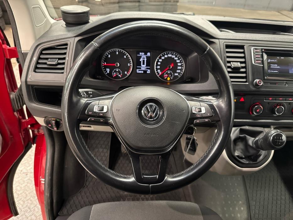 VOLKSWAGEN Transporter 2019