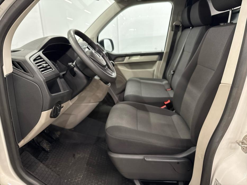 VOLKSWAGEN Transporter 2019