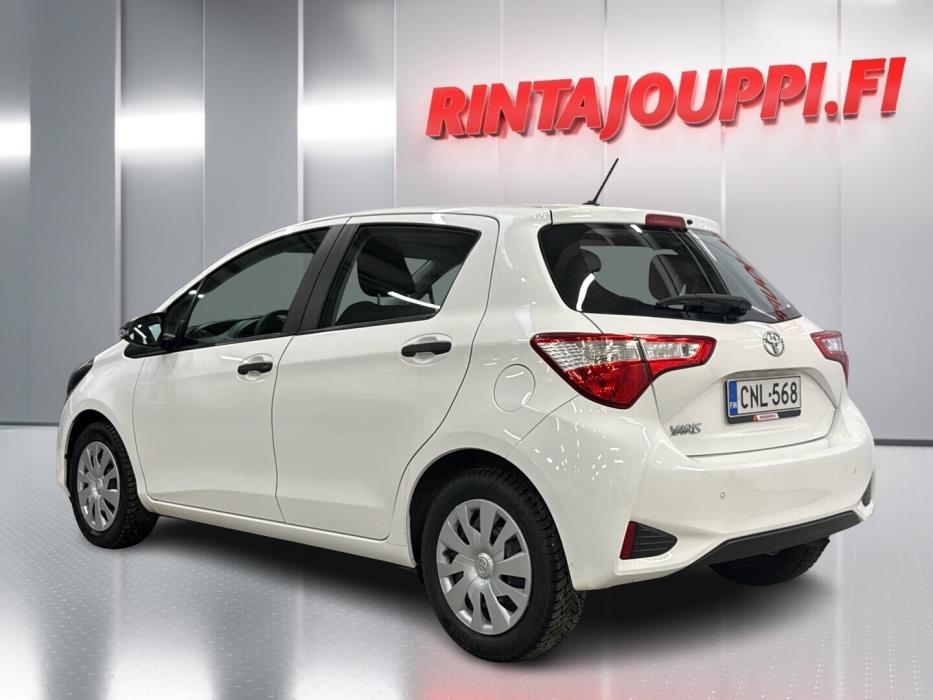 TOYOTA Yaris 2019
