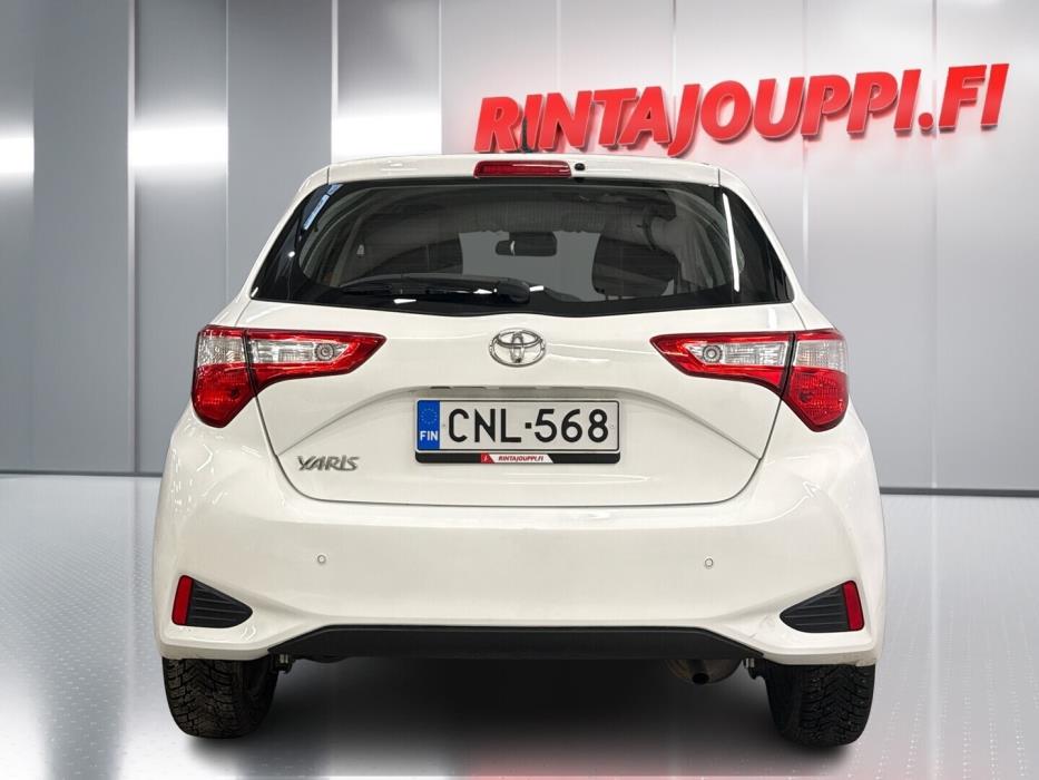 TOYOTA Yaris 2019