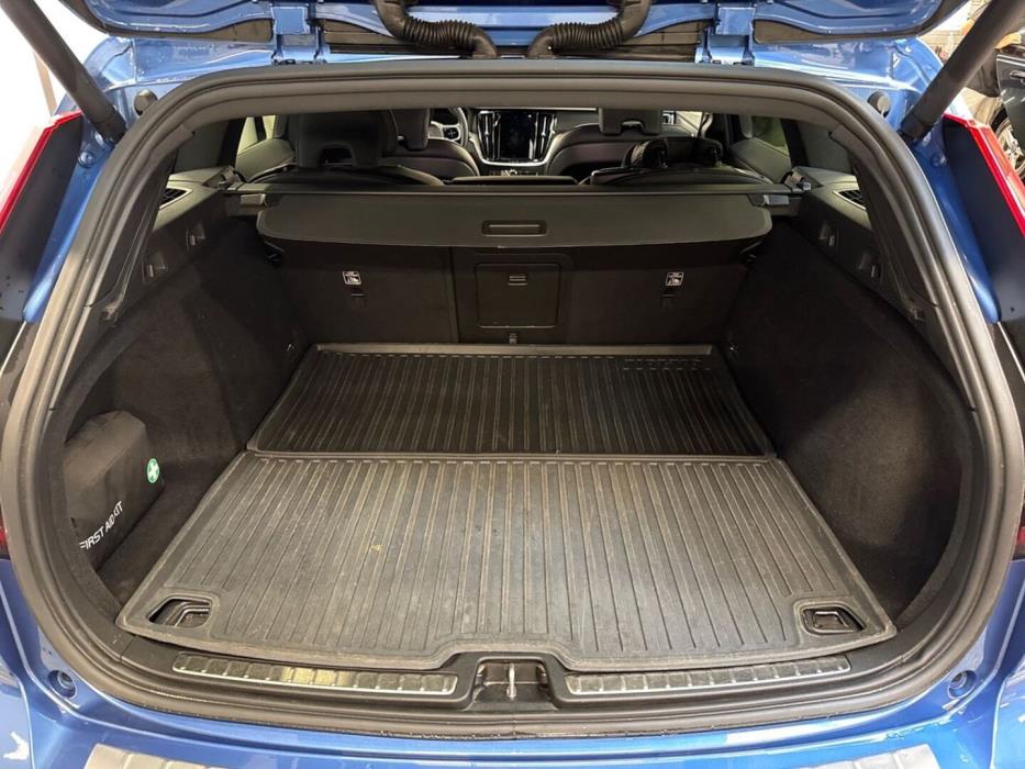 VOLVO V60 2019
