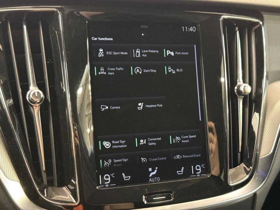 VOLVO V60 2019