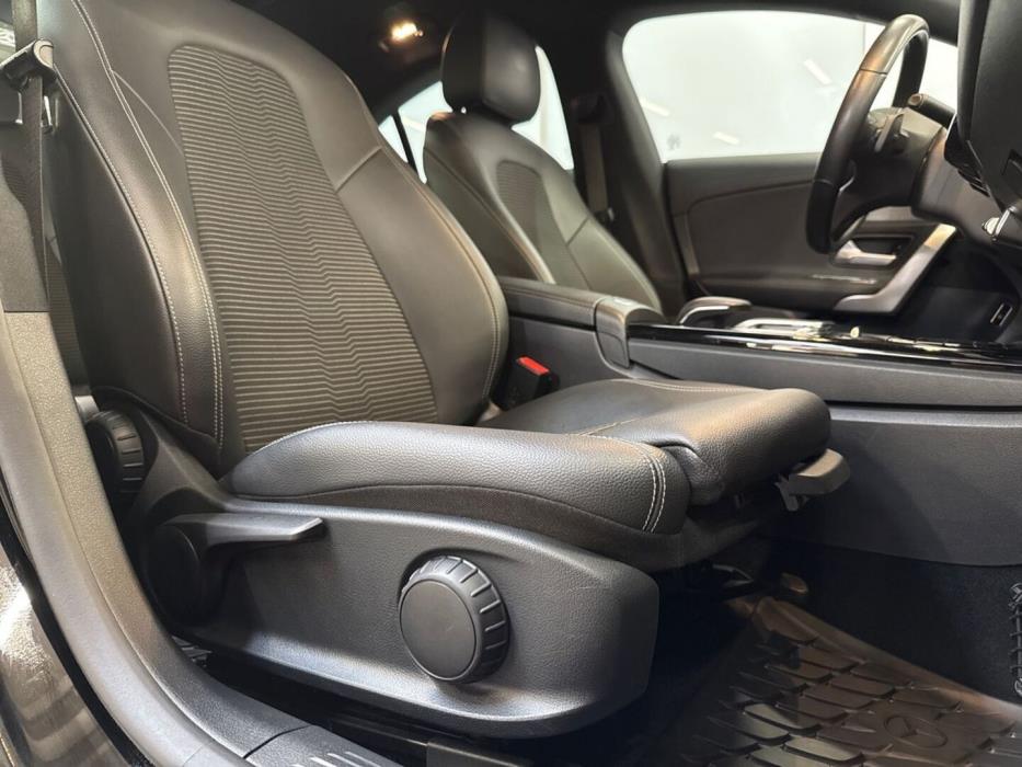 MERCEDES-BENZ CLA 2020