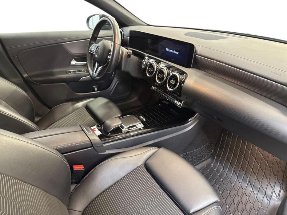 MERCEDES-BENZ CLA 2020