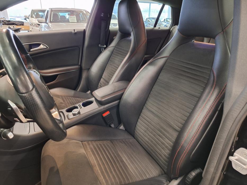 MERCEDES-BENZ CLA 2015