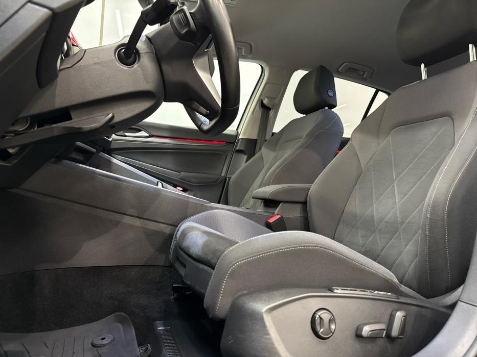 VOLKSWAGEN Golf 2020