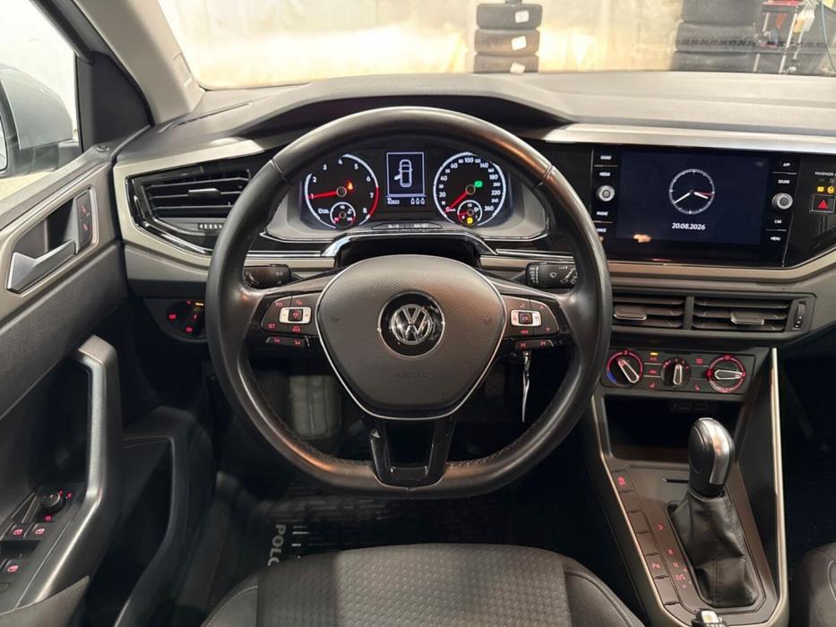 VOLKSWAGEN Polo 2020
