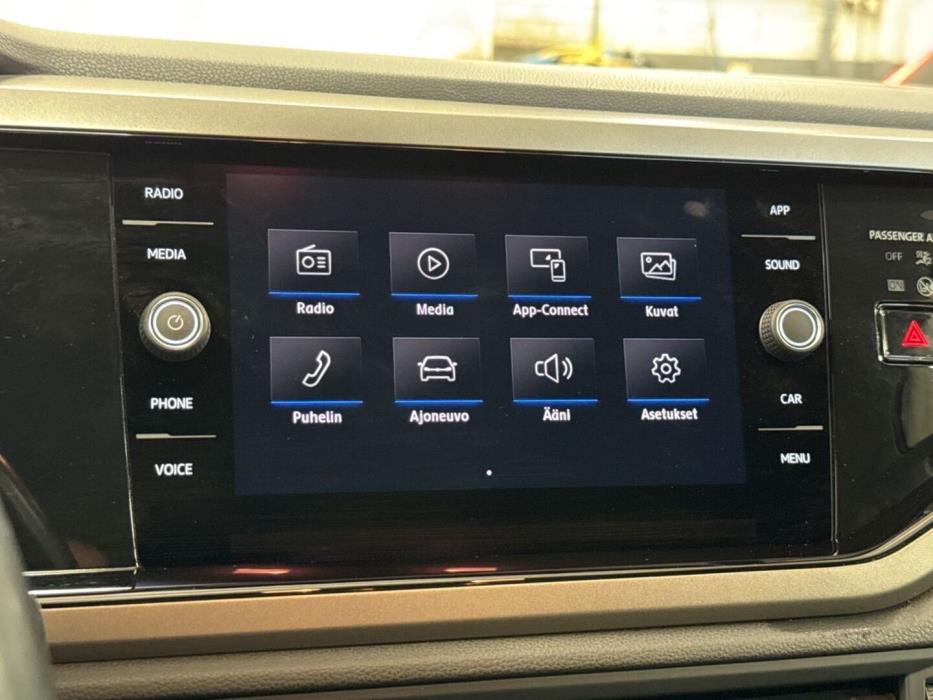 VOLKSWAGEN Polo 2020