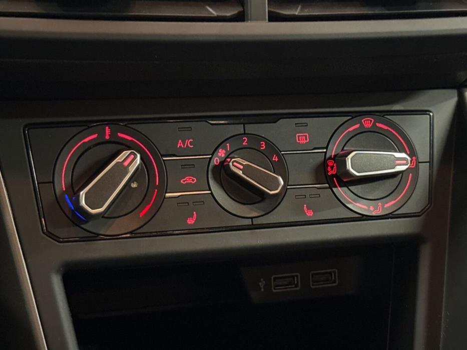 VOLKSWAGEN Polo 2020