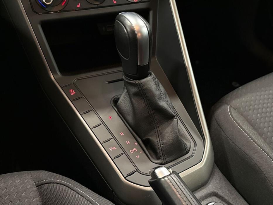 VOLKSWAGEN Polo 2020