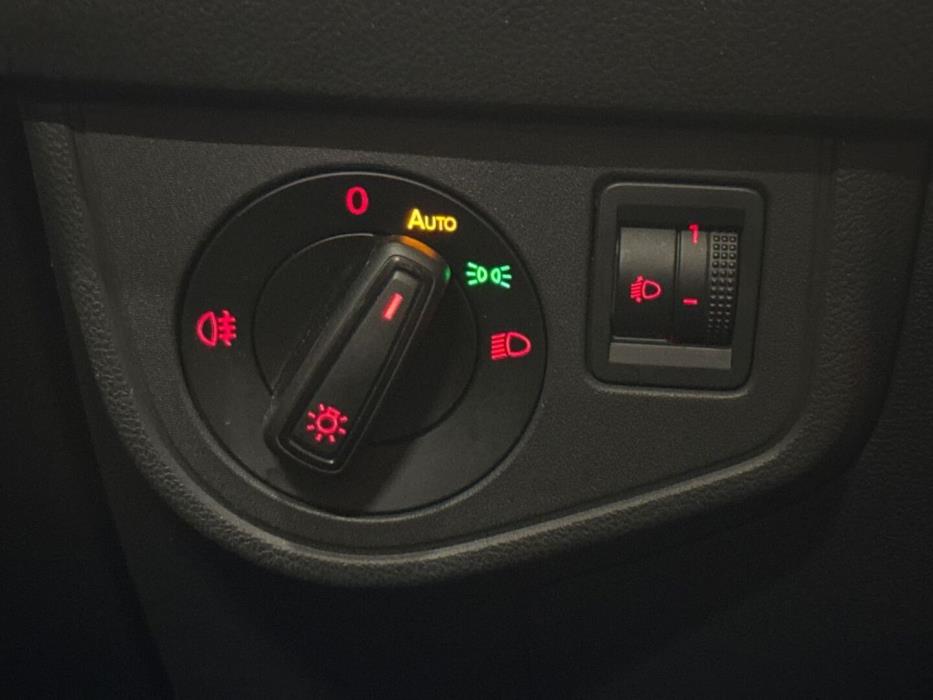 VOLKSWAGEN Polo 2020