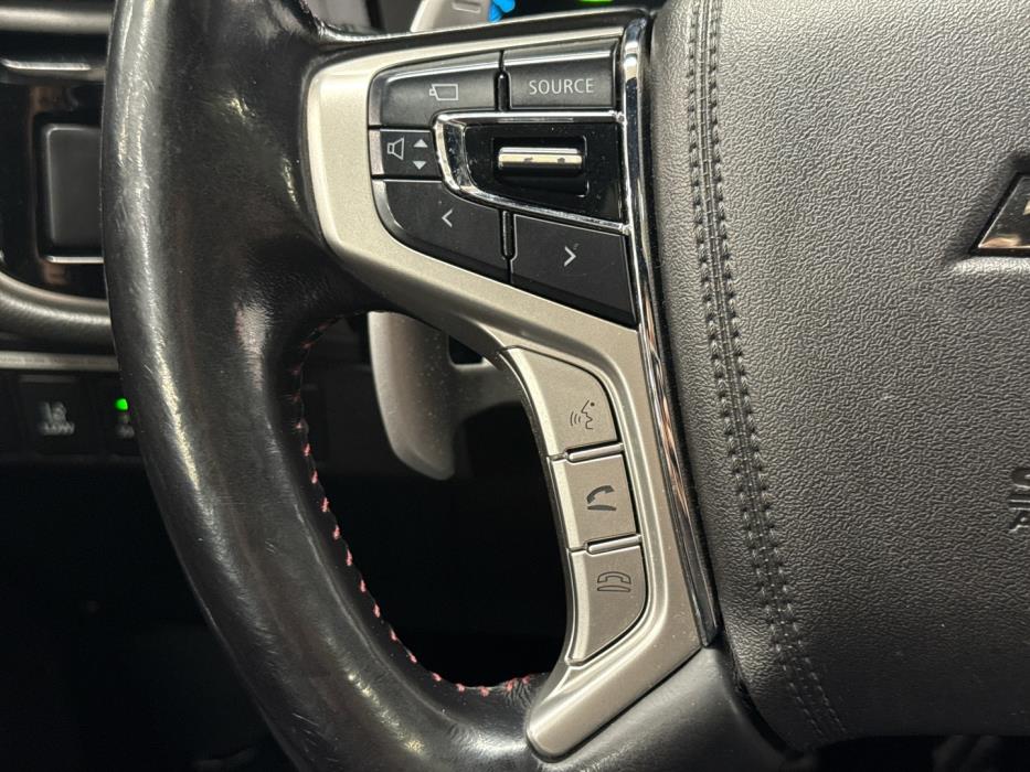 MITSUBISHI Outlander PHEV 2018