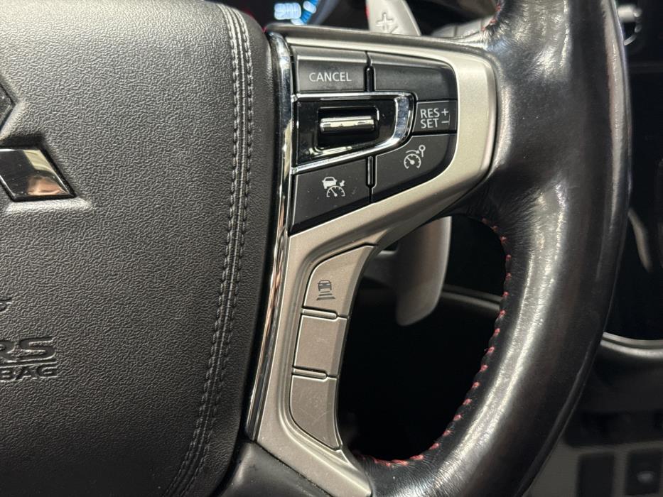 MITSUBISHI Outlander PHEV 2018