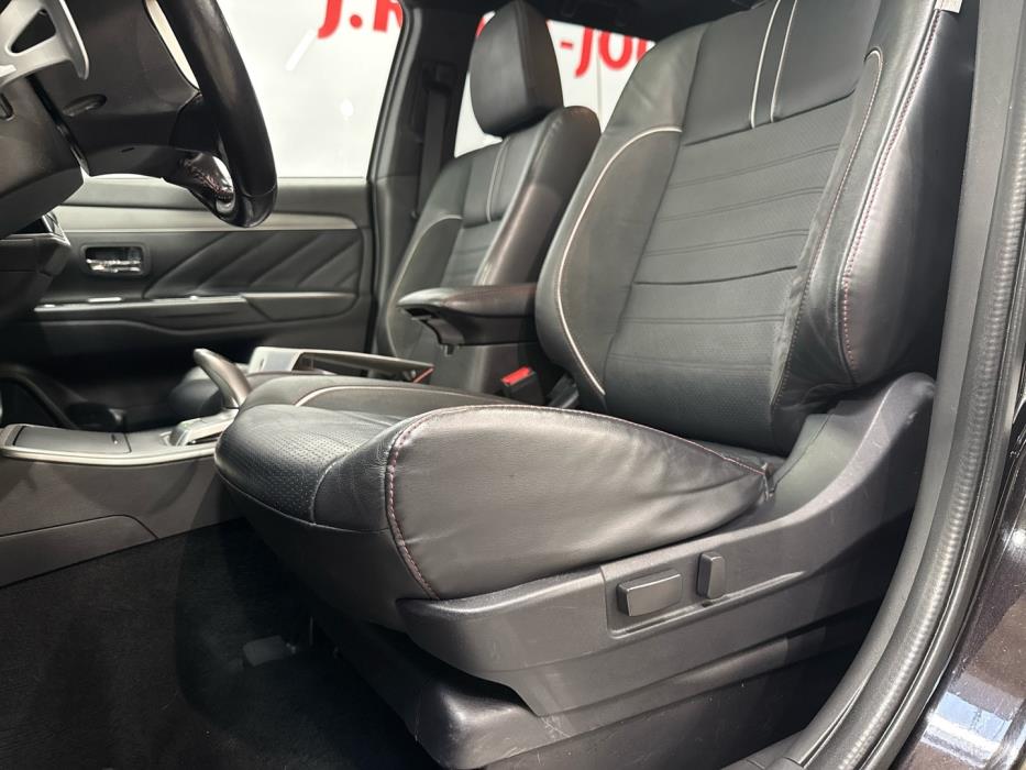 MITSUBISHI Outlander PHEV 2018