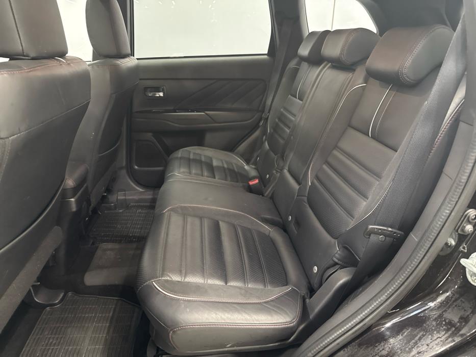 MITSUBISHI Outlander PHEV 2018