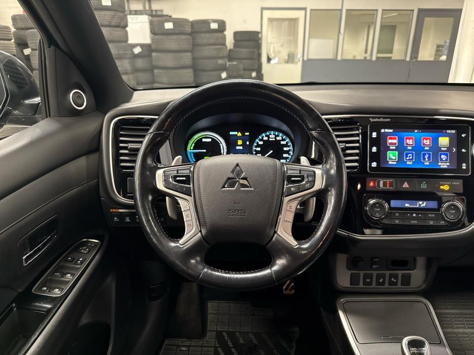 MITSUBISHI Outlander PHEV 2018
