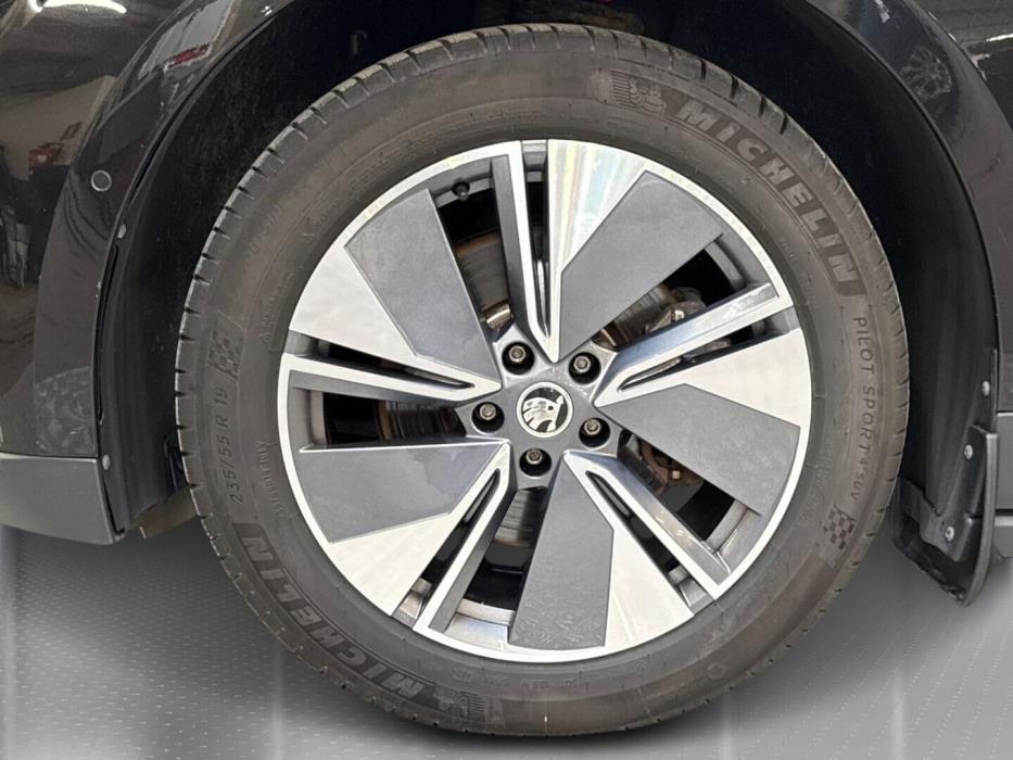 SKODA Enyaq 2022