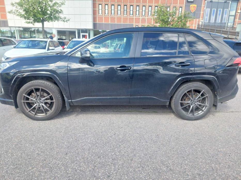 TOYOTA RAV4 2021