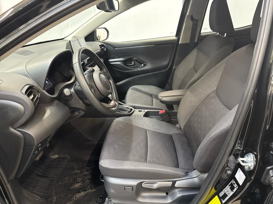 TOYOTA Yaris 2024