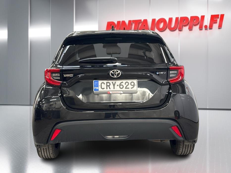 TOYOTA Yaris 2024