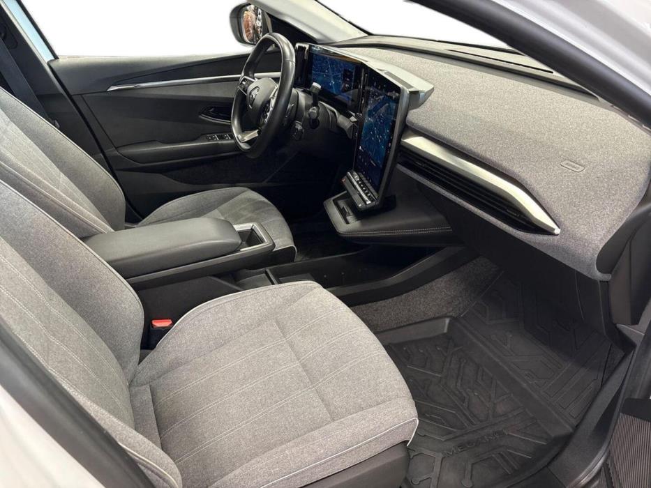 RENAULT Megane 2023