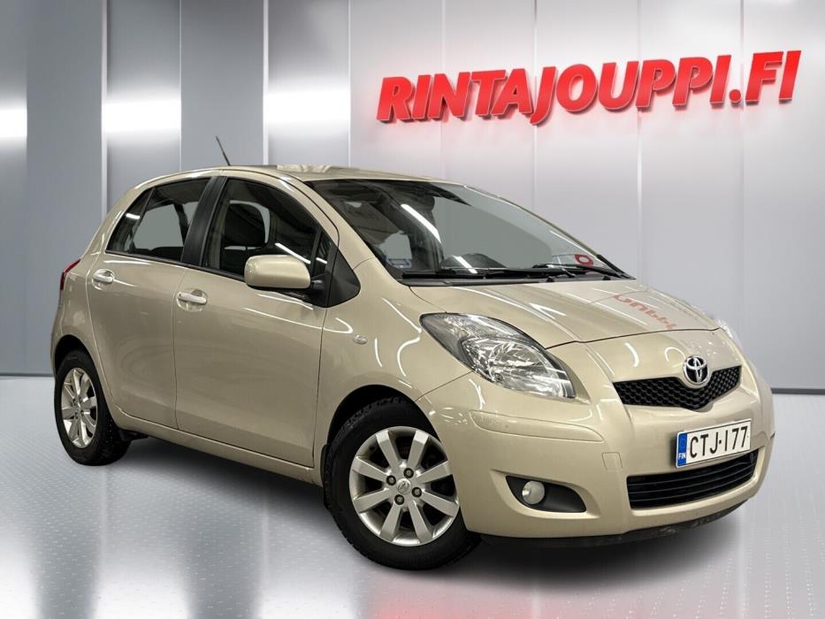 TOYOTA Yaris 2010