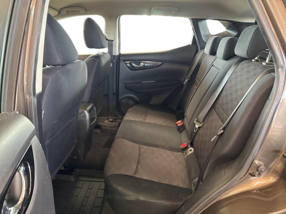 NISSAN Qashqai 2015