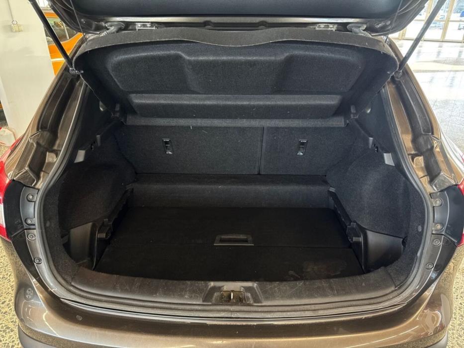 NISSAN Qashqai 2015