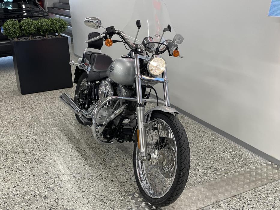 HARLEY-DAVIDSON SOFTAIL 2004