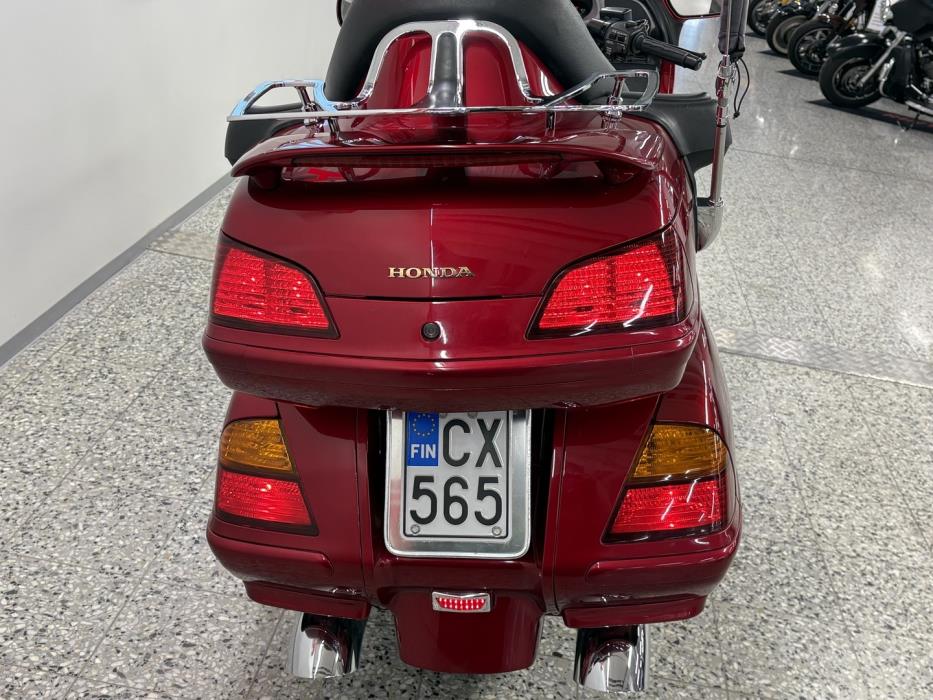 HONDA GL 2004