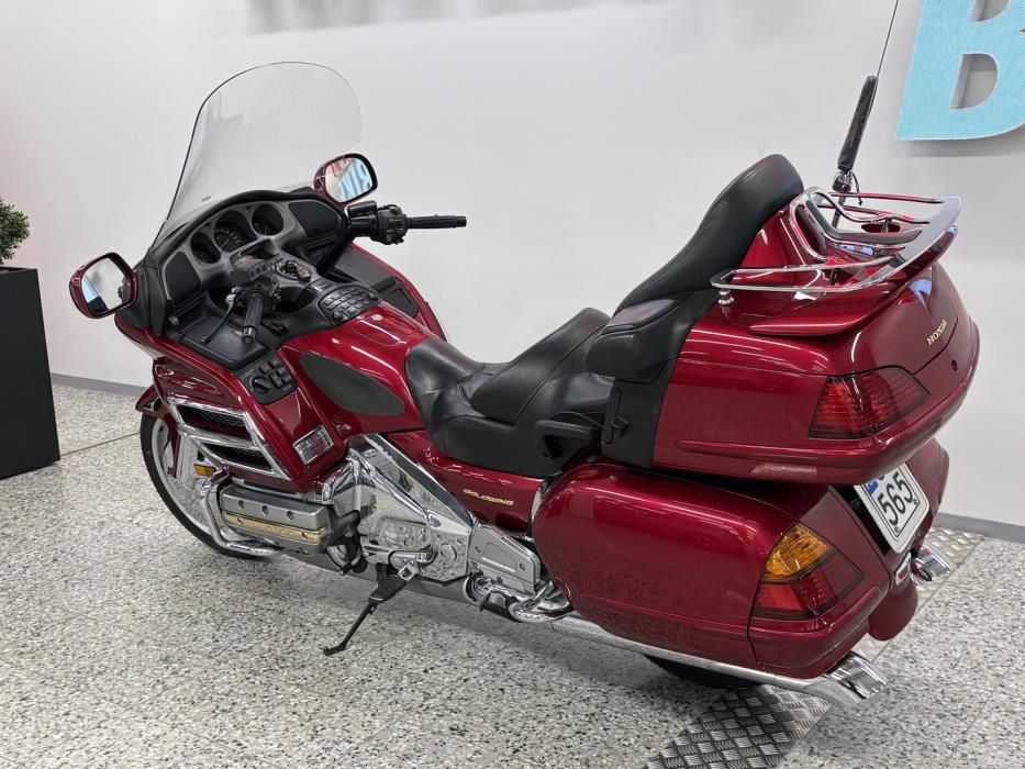 HONDA GL 2004