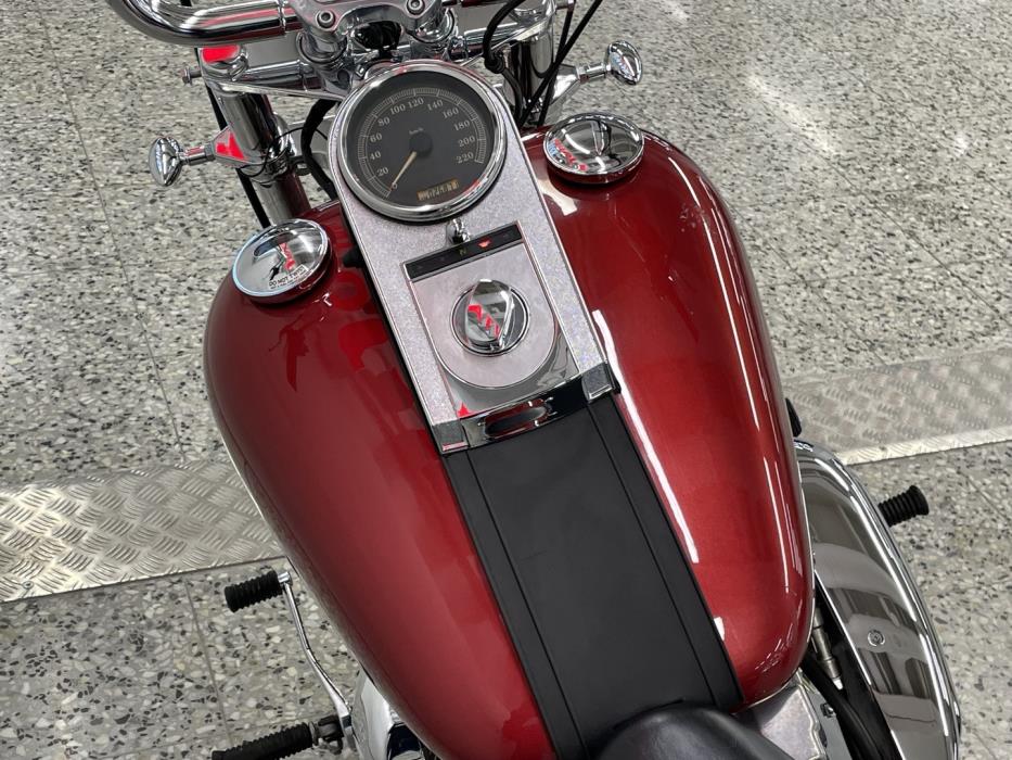 HARLEY-DAVIDSON SOFTAIL 2004