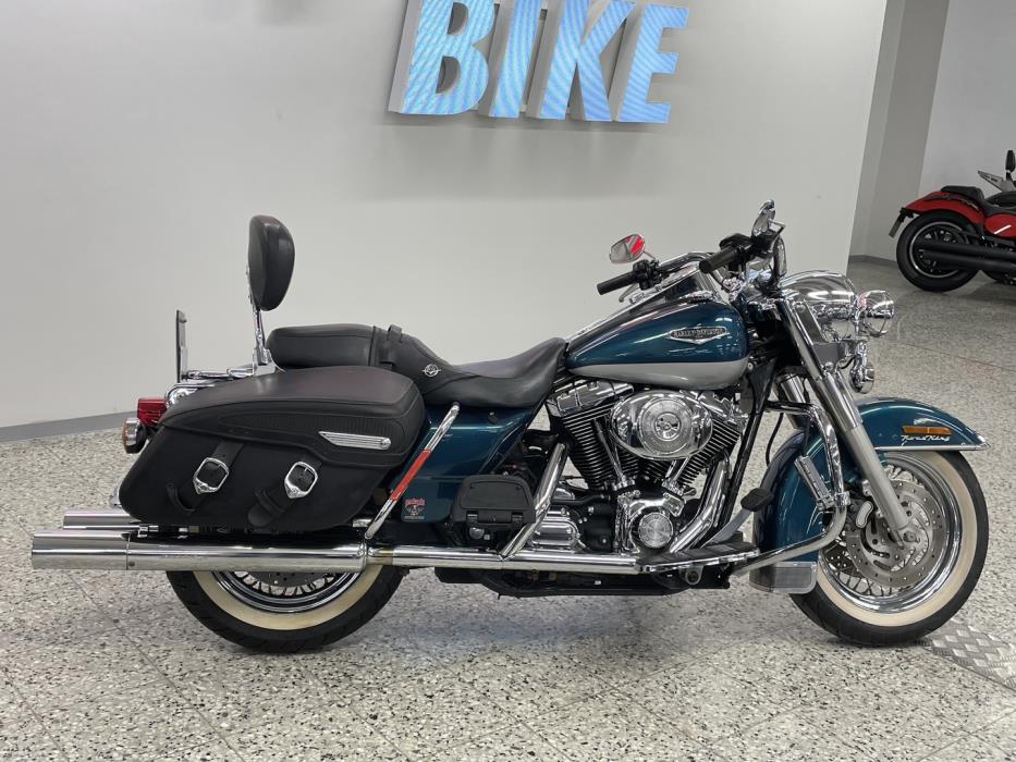 HARLEY-DAVIDSON TOURING 2004