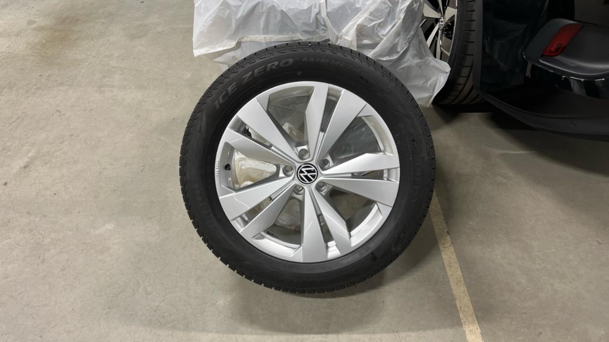 VOLKSWAGEN ID.4 2023