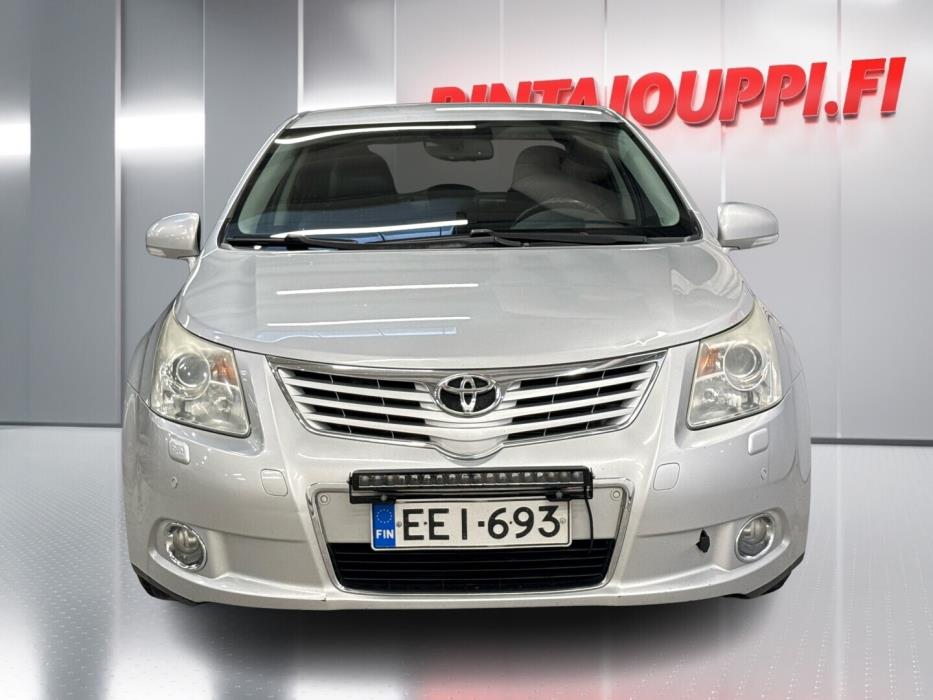 TOYOTA Avensis 2009