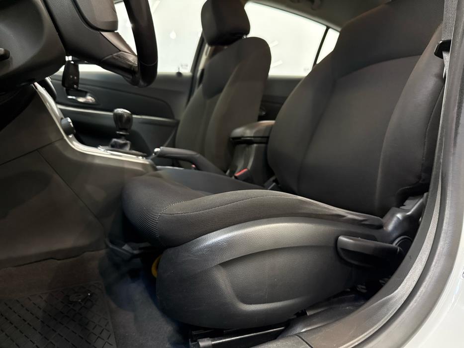 CHEVROLET Cruze 2013
