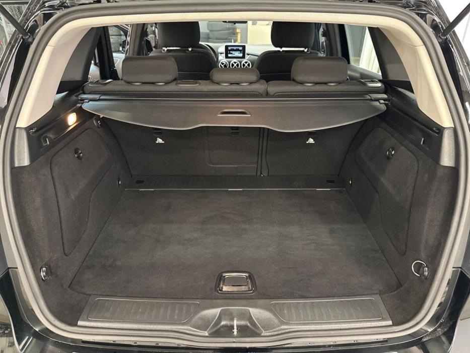 MERCEDES-BENZ B 2013