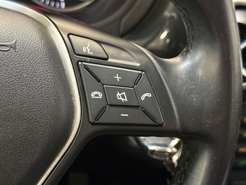 MERCEDES-BENZ B 2013
