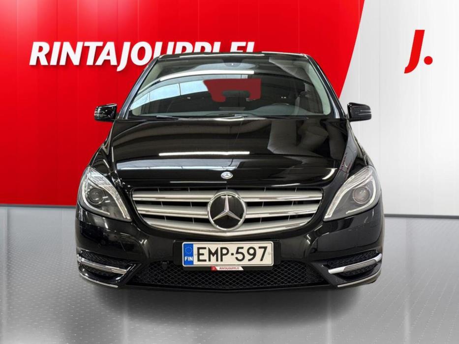 MERCEDES-BENZ B 2013