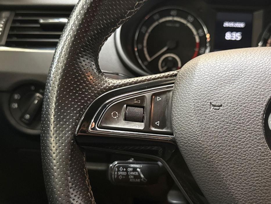 SKODA Octavia 2014