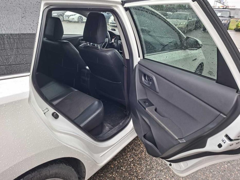 TOYOTA Auris 2014