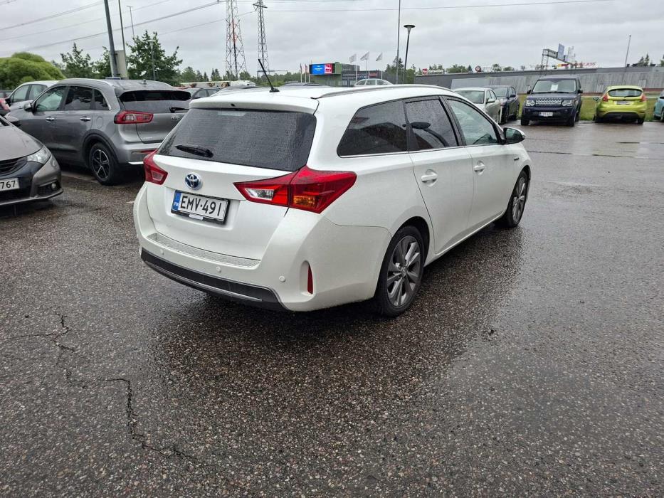 TOYOTA Auris 2014
